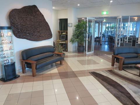 Cairns Sheridan Hotel - Foster Accommodation 2