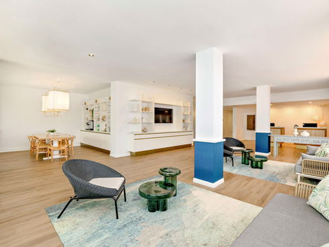 Mercure Cairns - Foster Accommodation 0