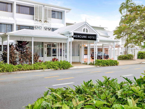 Mercure Cairns - Foster Accommodation 1