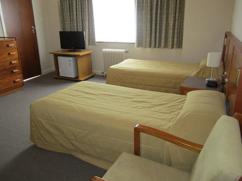 University House - ANU - Foster Accommodation 3