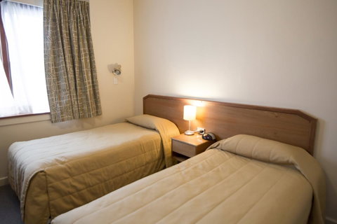 University House - ANU - Foster Accommodation 1