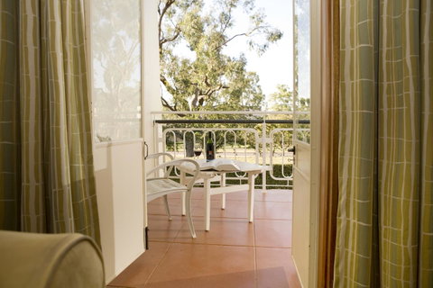 University House - ANU - Foster Accommodation 5