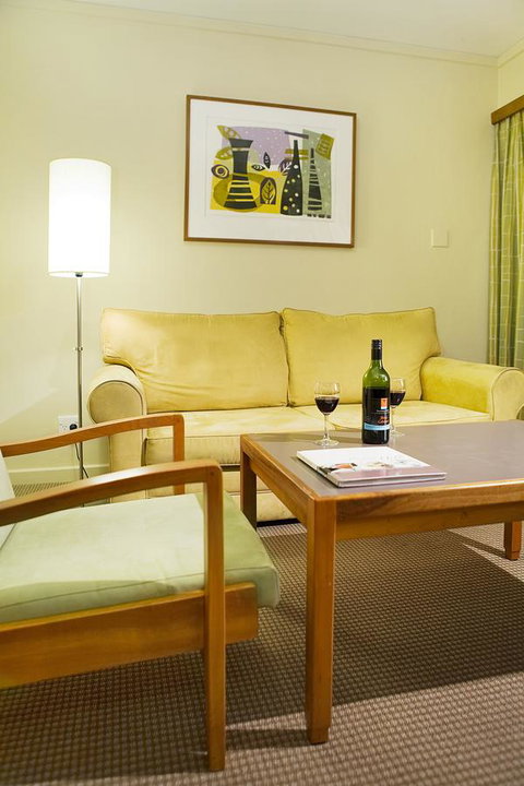 University House - ANU - Foster Accommodation 0