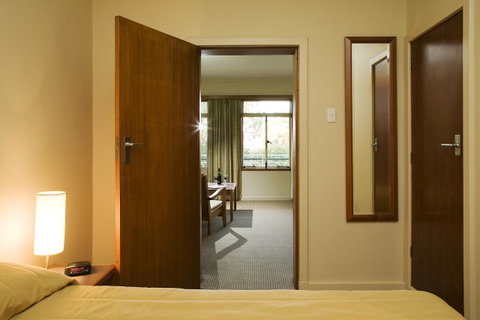 University House - ANU - Foster Accommodation 19