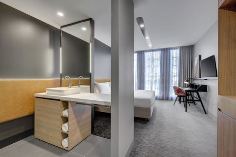 Vibe Hotel Canberra - Foster Accommodation 43