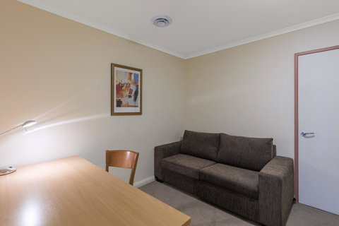 Nesuto Canberra - Foster Accommodation 15