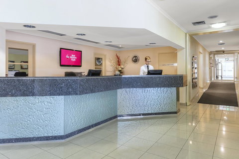 Garden City Hotel, Best Western Signature Collection - Foster Accommodation 9