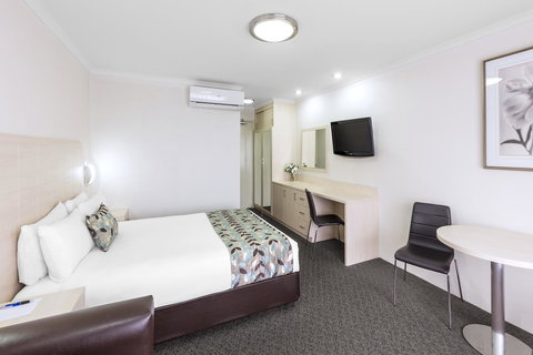 Garden City Hotel, Best Western Signature Collection - Foster Accommodation 4