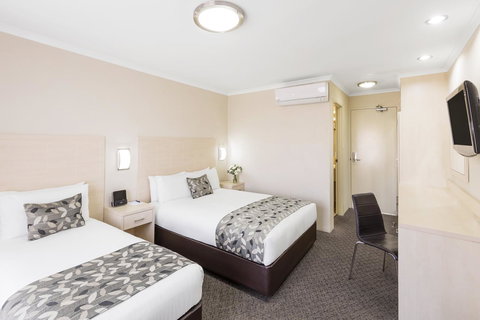 Garden City Hotel, Best Western Signature Collection - Foster Accommodation 27