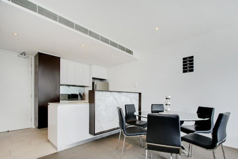 Realm Park 39 Barton ACT - Foster Accommodation 32