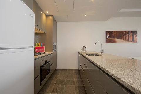 Manhattan 303 Canberra City ACT - Foster Accommodation 13