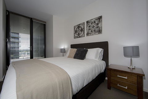 Manhattan 303 Canberra City ACT - Foster Accommodation 12