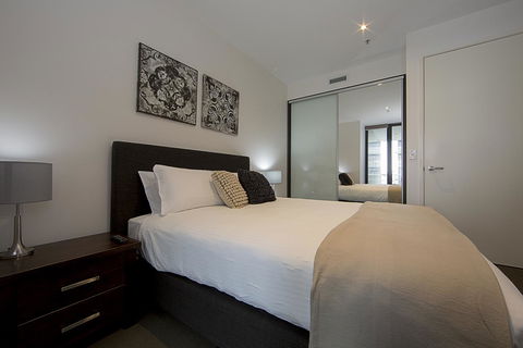 Manhattan 303 Canberra City ACT - Foster Accommodation 11