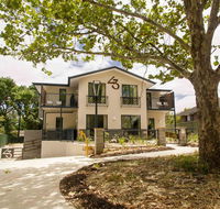 One of a Kind Apartments - Foster Accommodation