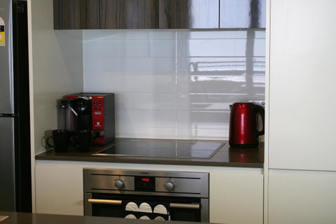 Modern Executive Apt@Barton*1BR*WiFi*Gym*Secure Parking*Canberra - Foster Accommodation 4