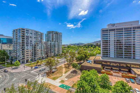Spacious 1BR Stylish New Acton Apartment +Parking - Foster Accommodation 18