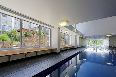 Spacious 1BR Stylish New Acton Apartment +Parking - Foster Accommodation 25