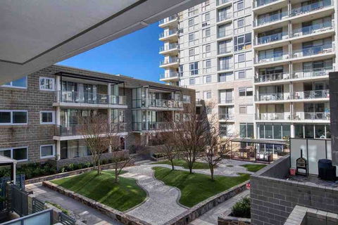 Spacious 1BR Stylish New Acton Apartment +Parking - Foster Accommodation 14