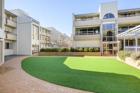 Accommodate Canberra - The Summit - Foster Accommodation 4