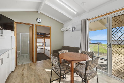 Port Broughton Tourist Park - Foster Accommodation 30