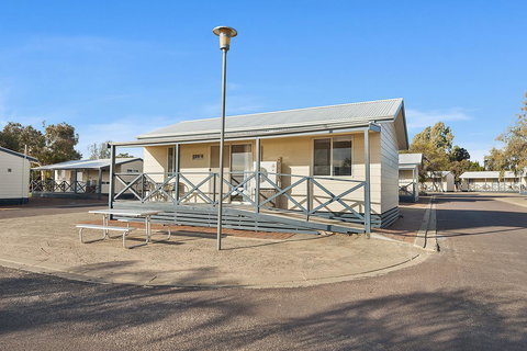 Port Broughton Tourist Park - Foster Accommodation 37