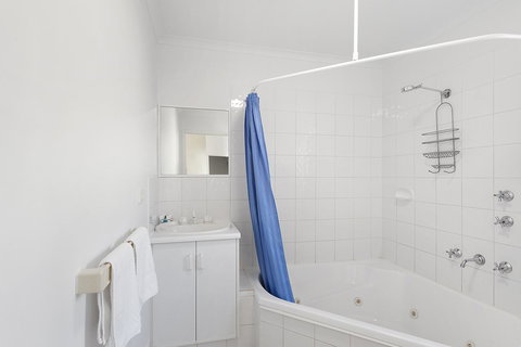 Port Broughton Tourist Park - Foster Accommodation 43