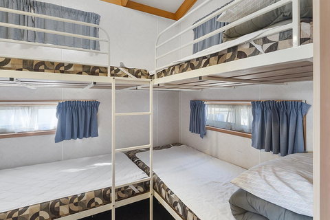 Port Broughton Tourist Park - Foster Accommodation 20