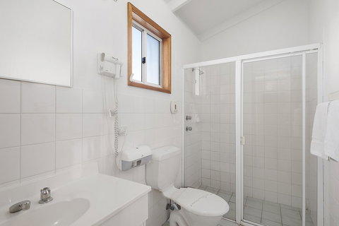 Port Broughton Tourist Park - Foster Accommodation 36