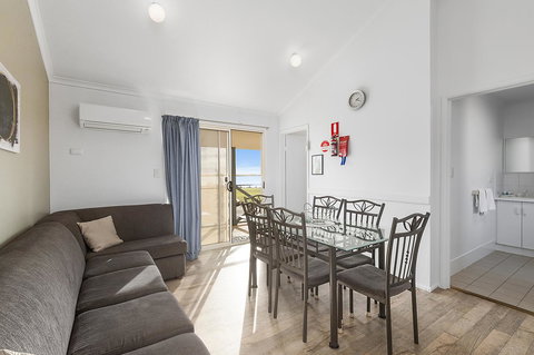 Port Broughton Tourist Park - Foster Accommodation 44