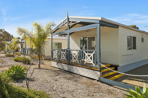 Port Broughton Tourist Park - Foster Accommodation 16