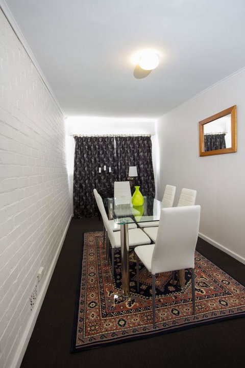 Cowan Street Bungalow - Foster Accommodation 12