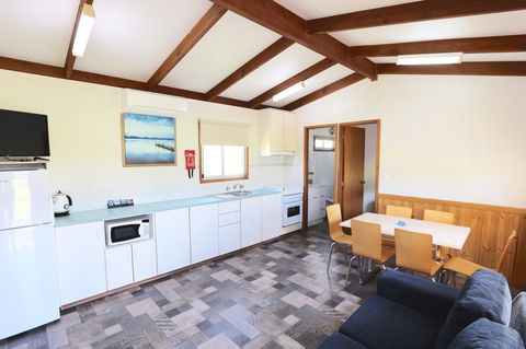 Discovery Parks - Robe - Foster Accommodation 26