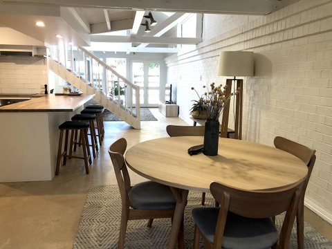 The Loft - Beautiful Central Barossa Apartment - Foster Accommodation 7