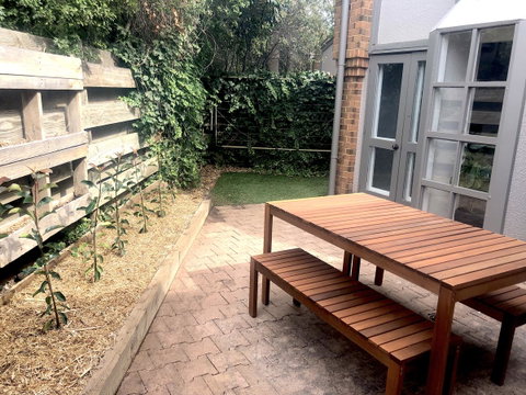 The Loft - Beautiful Central Barossa Apartment - Foster Accommodation 14