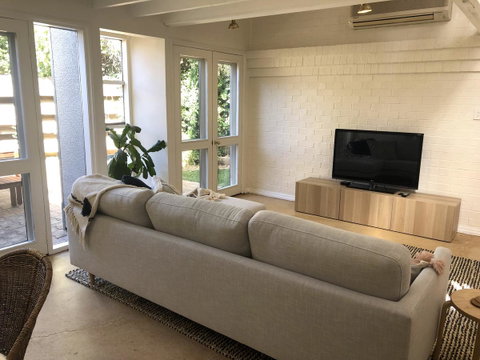 The Loft - Beautiful Central Barossa Apartment - Foster Accommodation 1