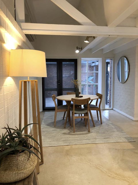 The Loft - Beautiful Central Barossa Apartment - Foster Accommodation 3