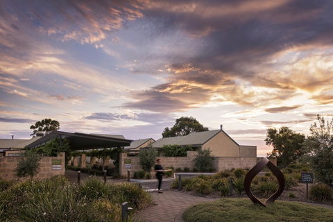 The Louise - Foster Accommodation 1