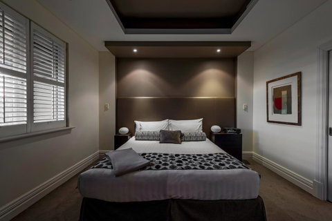 The Louise - Foster Accommodation 39