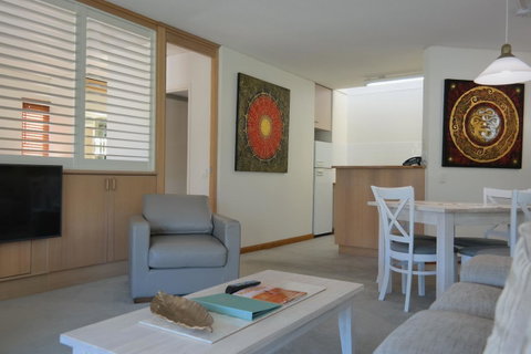 Pacific Bay Resort - Foster Accommodation 7