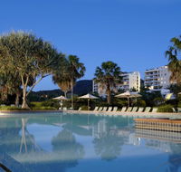 Pacific Bay Resort - Foster Accommodation