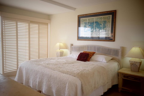 Pacific Bay Resort - Foster Accommodation 24