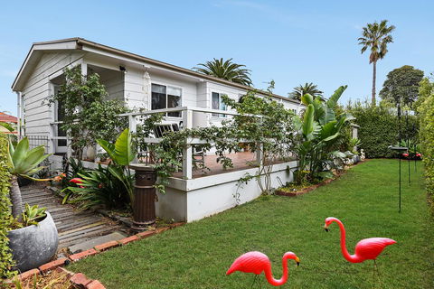 Ainslie Roberts Drive Retreat - Foster Accommodation 7