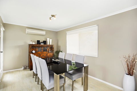 Ainslie Roberts Drive Retreat - Foster Accommodation 2