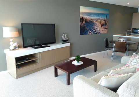 Wallaroo Marina Executive Apartments - Foster Accommodation 4
