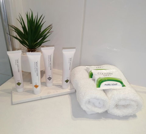 Wallaroo Marina Executive Apartments - Foster Accommodation 8