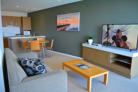 Wallaroo Marina Luxury Apartment - Foster Accommodation 9