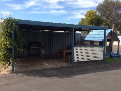 Sail & Anchor - Foster Accommodation 7