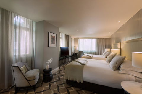 Mayfair Hotel - Foster Accommodation 16