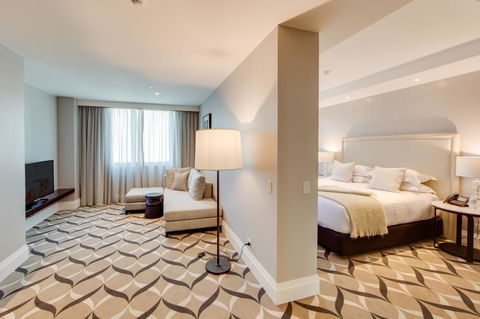 Mayfair Hotel - Foster Accommodation 4