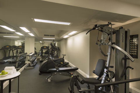 Mayfair Hotel - Foster Accommodation 29